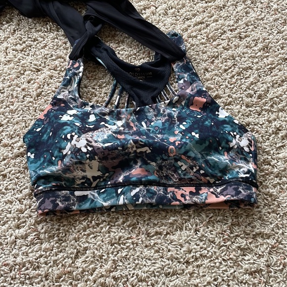 Built in bra tank - Picture 4 of 4